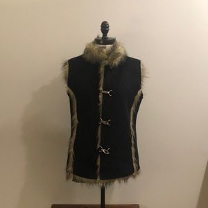Faux Fur Line Vest